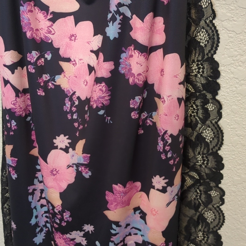 Amazon black foral lace trim sleeveless v neck cut out midi dress - Picture 5 of 13